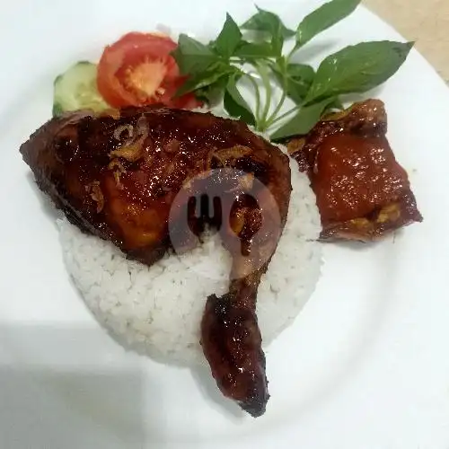Gambar Makanan Ayam Goreng Serundeng & Rujak Cingur Saxofone, Lowokwaru 4