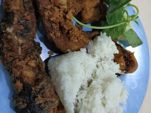 Gambar Makanan Pecel Lele Bryan Jaya 6