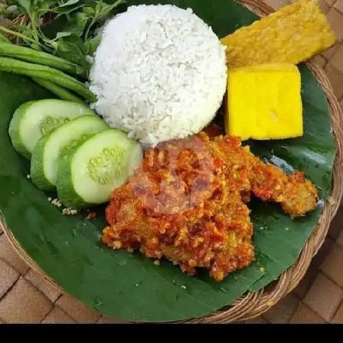 Gambar Makanan Ayam Penyet Bang Andre, Kesambi 1