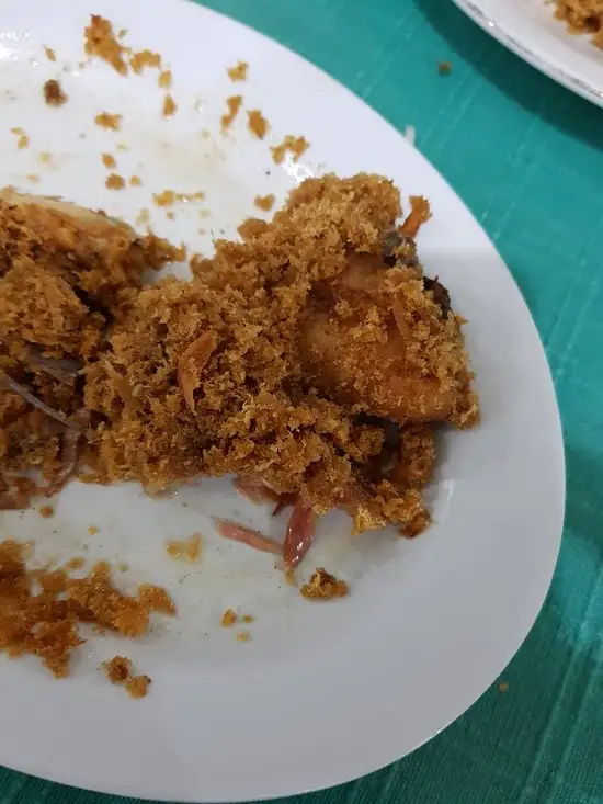 Gambar Makanan Ayam Goreng Suharti 20