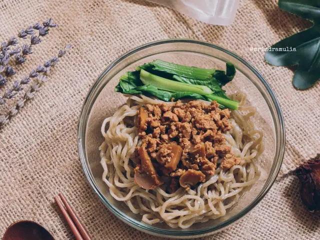 Gambar Makanan Bakmi Karet Surya 2