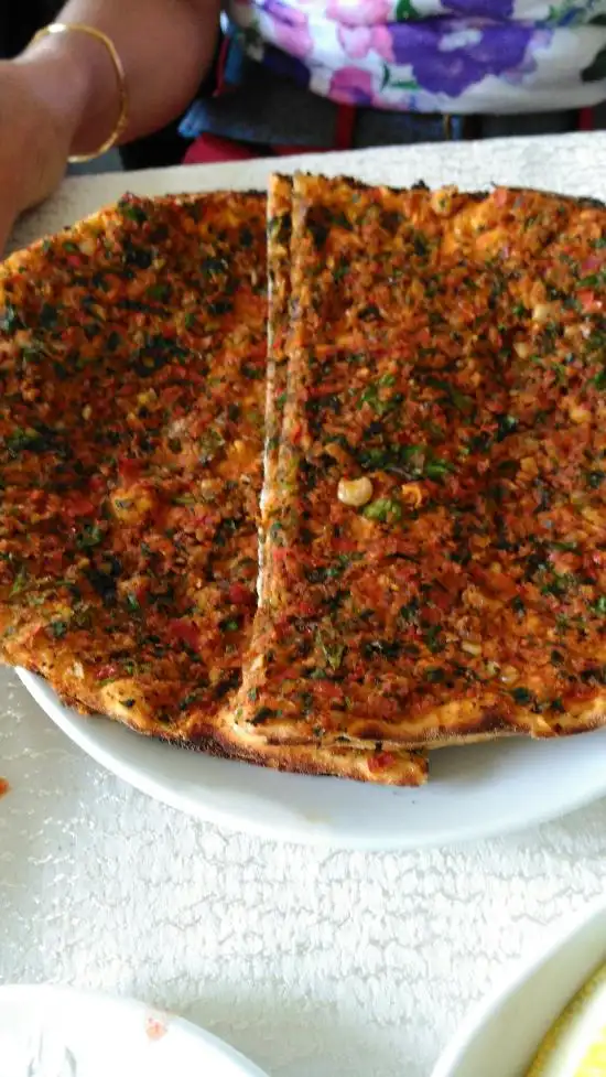 Yeni Dostlar Adana Kebabcısı'nin yemek ve ambiyans fotoğrafları 8