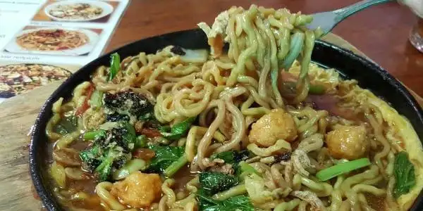 Mie Heng Hwa, Emas