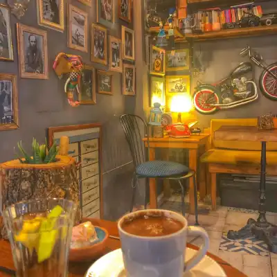 Evreka Cafe