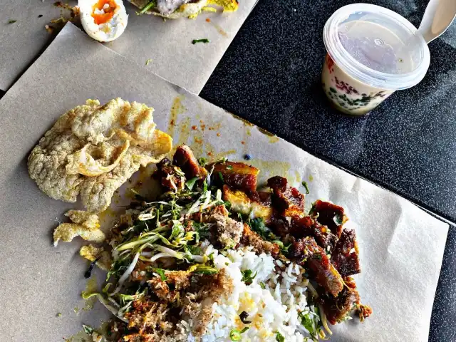 Liniey Nasi Kerabu Tumis Food Photo 1