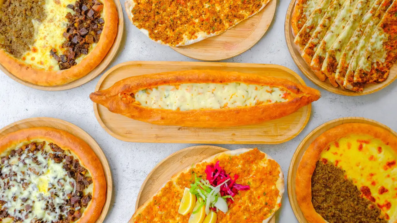 Zengin Lahmacun Pide