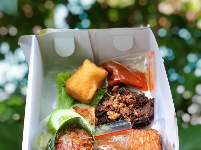 Gambar Makanan Nasi Uduk Babeh Ali 6