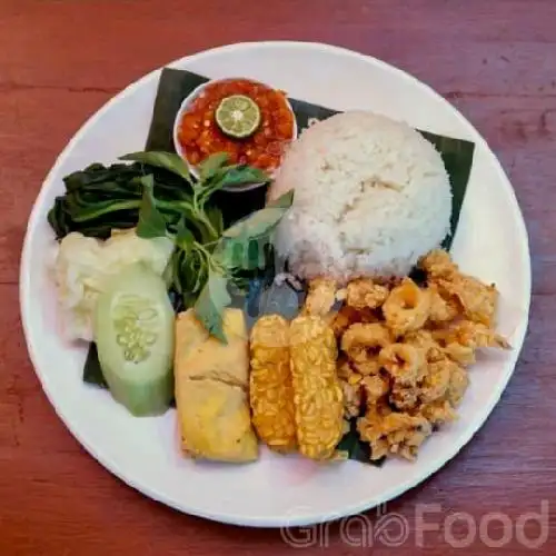 Gambar Makanan Nasi Tempong Penyetan Mbak Nur-Renon, Denpasar Selatan/Denpasar. 6