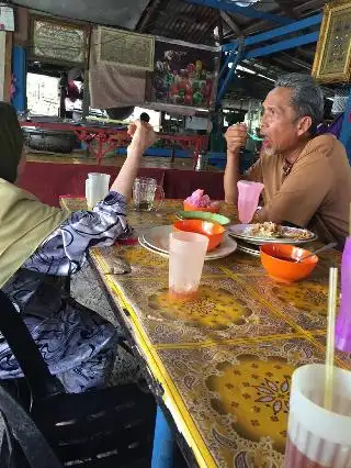 Gerai Makan Ikan Bawal KakMah & Abg Din