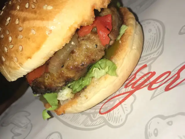 Mono Burger'nin yemek ve ambiyans fotoğrafları 42