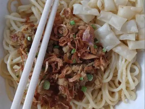 Mie Ayam Ayby, Cafetaria Mang Pedeka Ilir Timur 2 Palembang