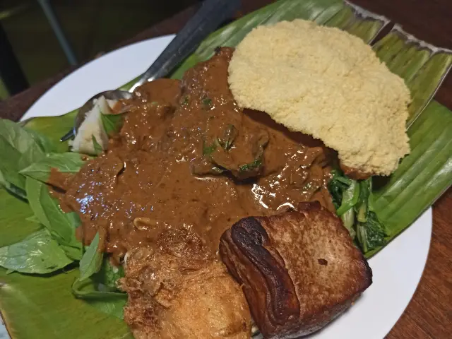 Gambar Makanan Nasi Pecel Madiun & Soto Ayam Semarang 1