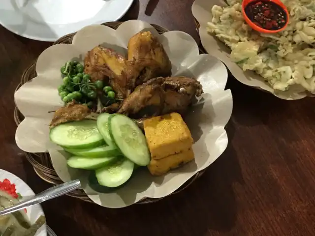 Gambar Makanan Ayam Goreng Sae Niki 7