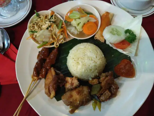 Gambar Makanan Dewi Sinta Restaurant - Dewi Sinta Hotel 6