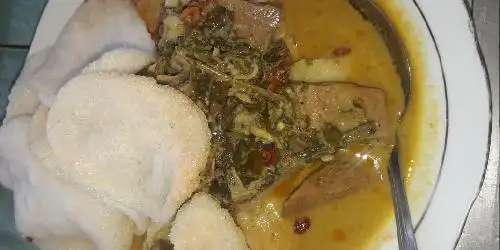 Ketupat Gulai Paku Ni Em, Sukabumi