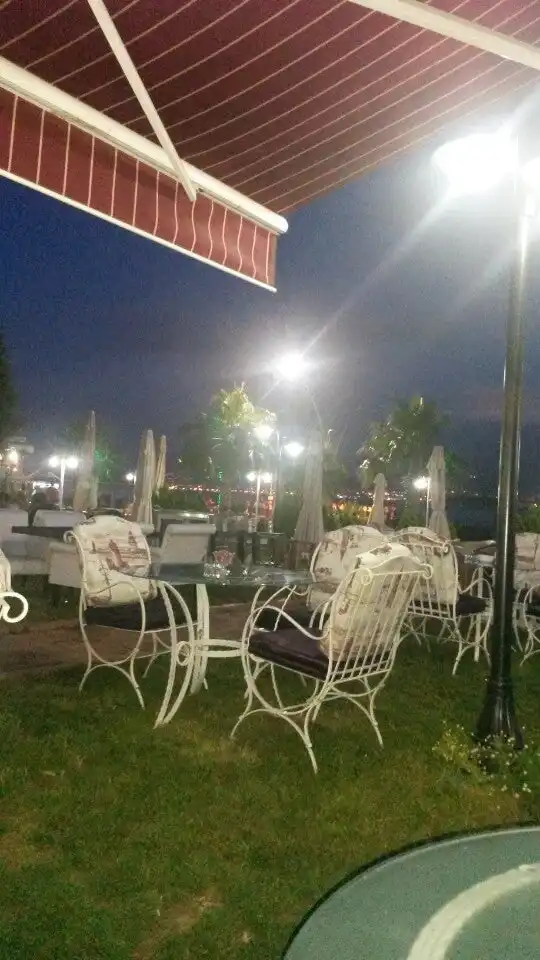 Sağlık Cafe Restaurant