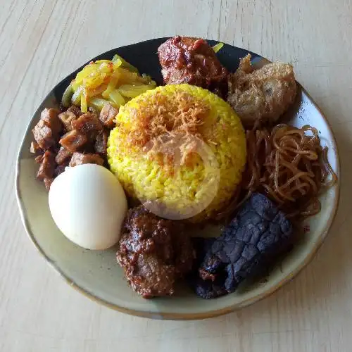 Gambar Makanan Nasi Kuning ABG, Daeng Tata 9