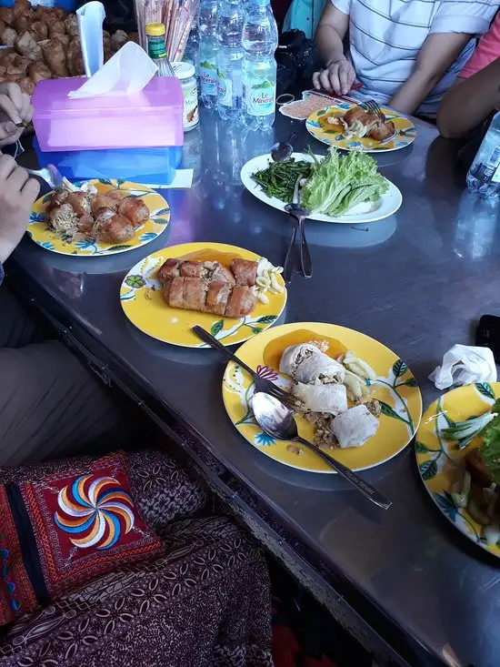 Gambar Makanan Loenpia Gang Lombok 19