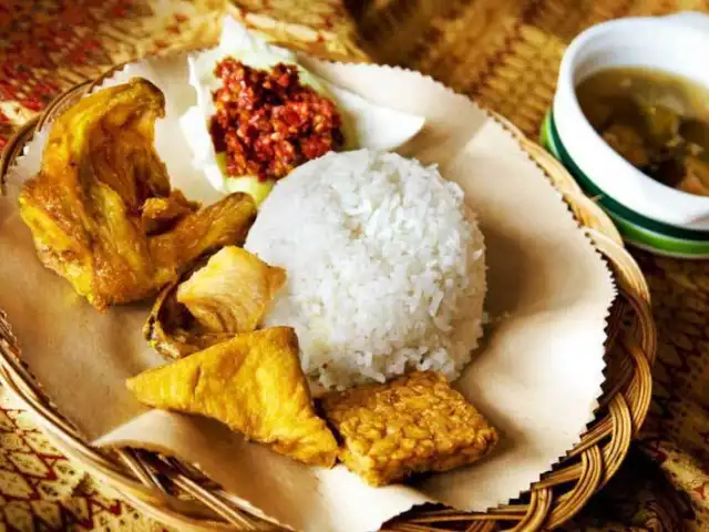 Gambar Makanan Depot Gudeg Malioboro dan Ayam Kalasan 5