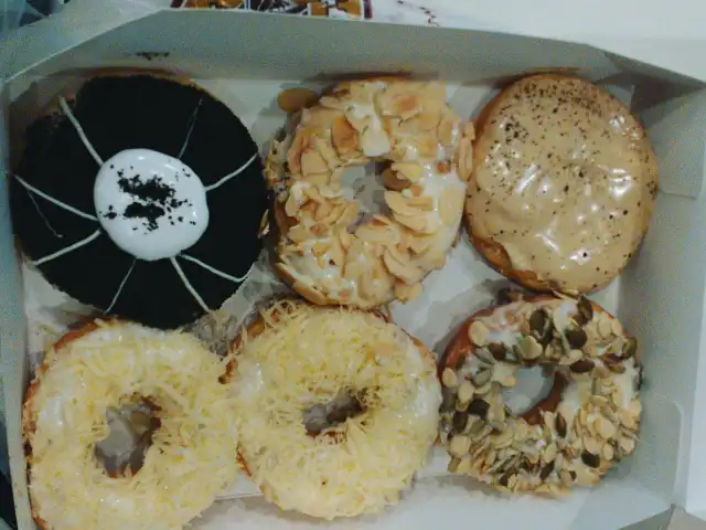 Big Apple Donuts & Coffee Food Photo 8