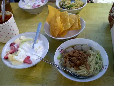 Gambar Makanan Mie Ayam Baso Mas Joko Gepeng &  Es Campur Karang Setra 11