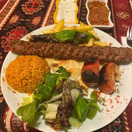 Istanbul Kebab Cafe & Restaurant'nin yemek ve ambiyans fotoğrafları 71