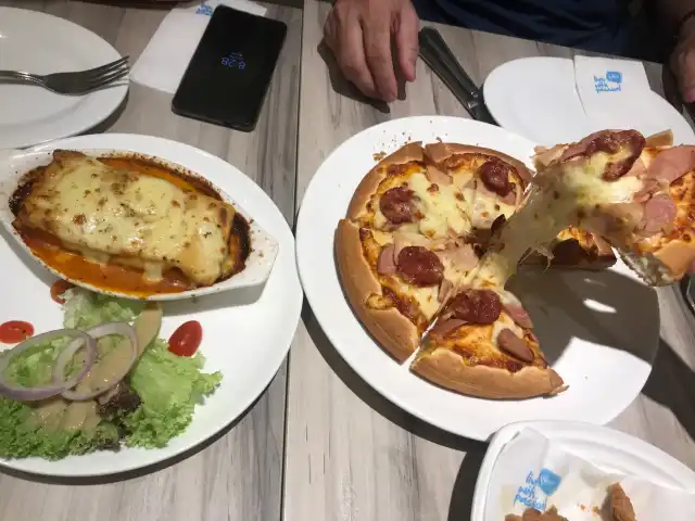 Vivo American Pizza & Panini Food Photo 4