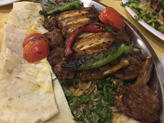 Elem Kebap Restaurant'nin yemek ve ambiyans fotoğrafları 8