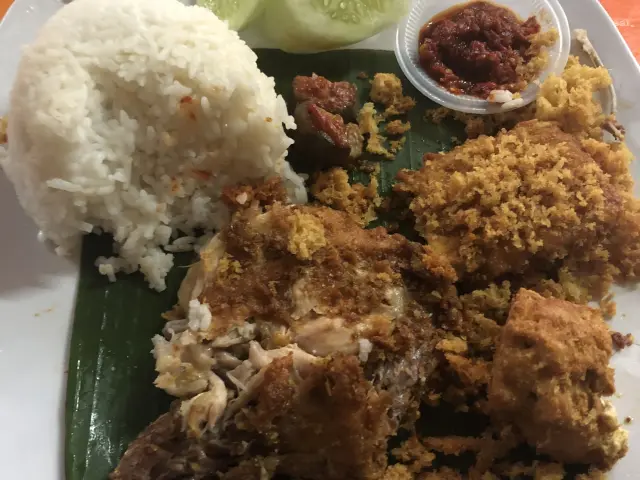 Gambar Makanan Ayam Goreng Kremes Shelli 6