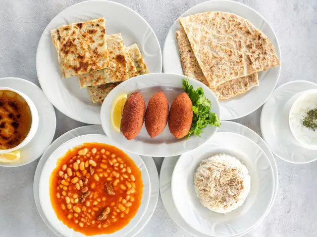Sultan Sofrası Yöresel Ev Yemekleri'nin yemek ve ambiyans fotoğrafları 1