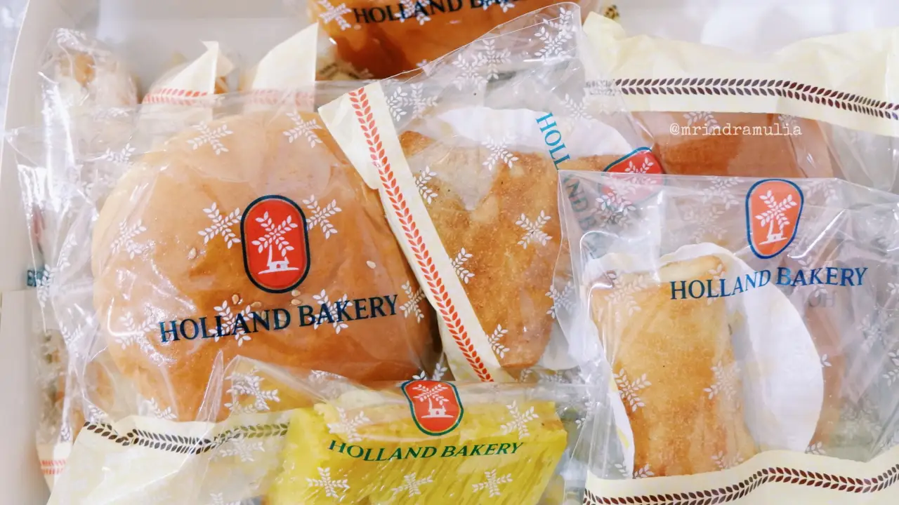 Holland Bakery