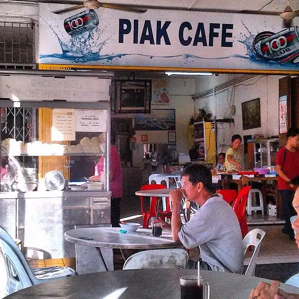 Piak Cafe Food Photo 2