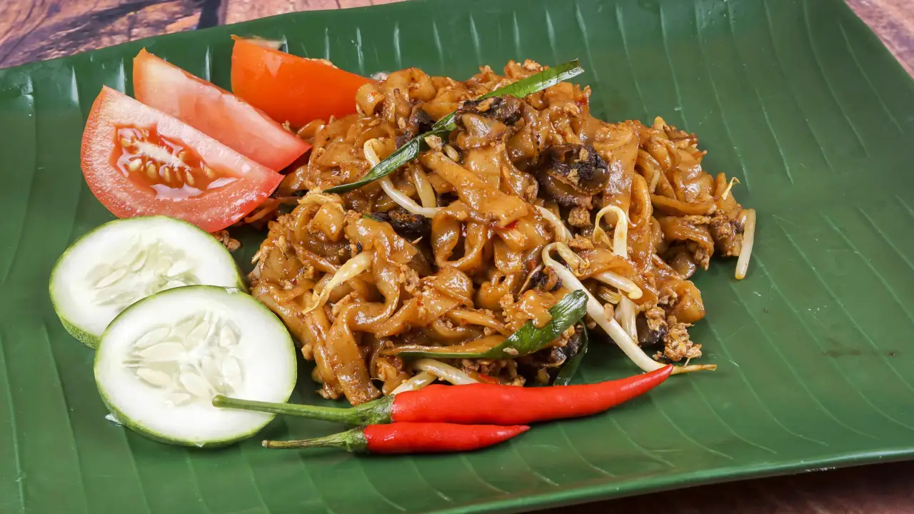 QARAM CHAR KUEY TEOW