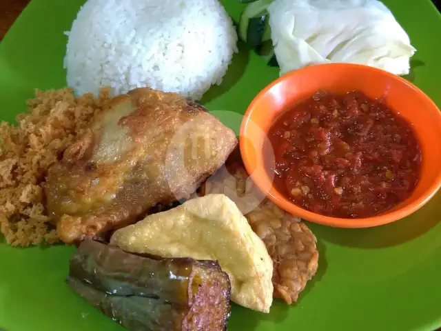 Gambar Makanan Ayam Goreng Asli Prambanan, Diponegoro 20