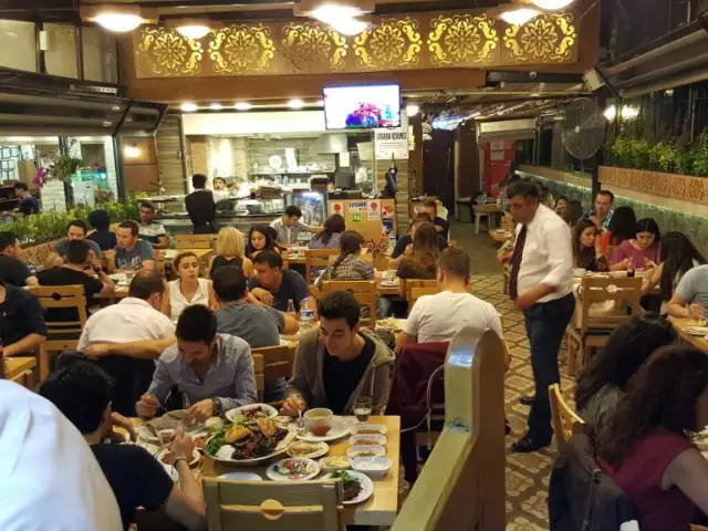 Zeferan Adana Kebapcisi'nin yemek ve ambiyans fotoğrafları 11