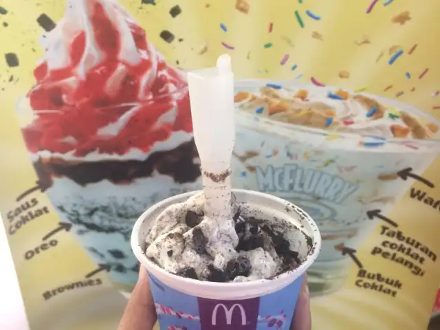 Gambar Makanan McDonald's Ice Cream 6