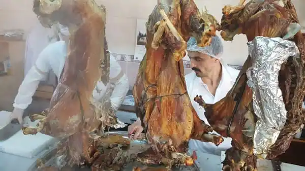 Kırcalar Kuyu Kebabı'nin yemek ve ambiyans fotoğrafları 5