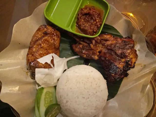 Gambar Makanan Ayam Bakar Tujuh Saudara 13