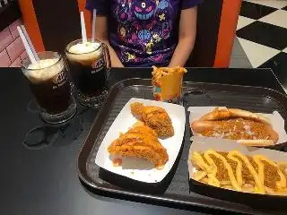 A&W @ MesaMall