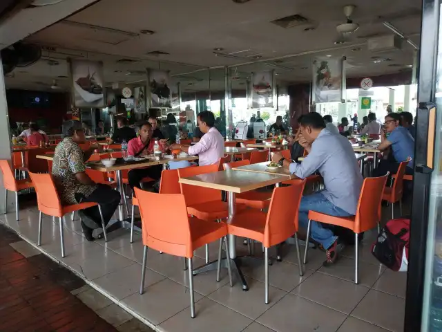 Gambar Makanan Cempaka Resto 6