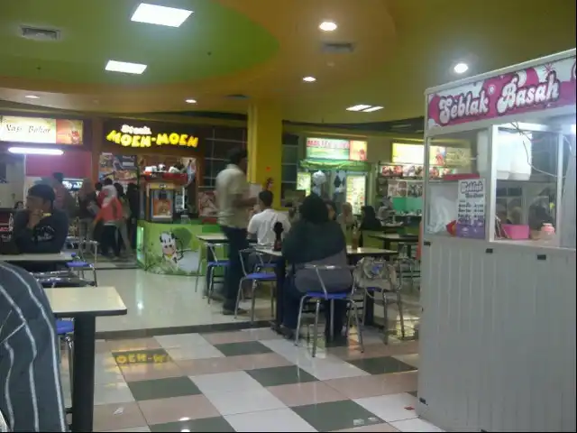 Gambar Makanan Food Court Jatos 10