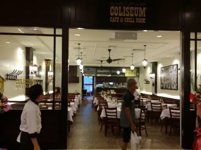 Coliseum Café & Grill Room Food Photo 12