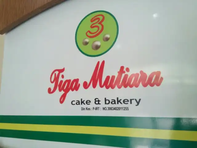 Gambar Makanan Tiga Mutiara Bakpia & Cake 2