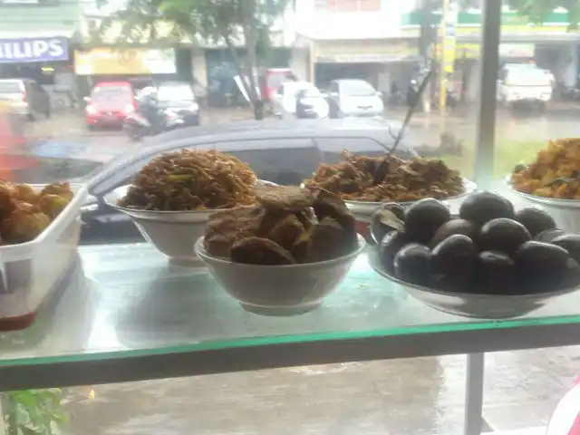 Gambar Makanan Warung Nasi Gudeg Bu Rini 9