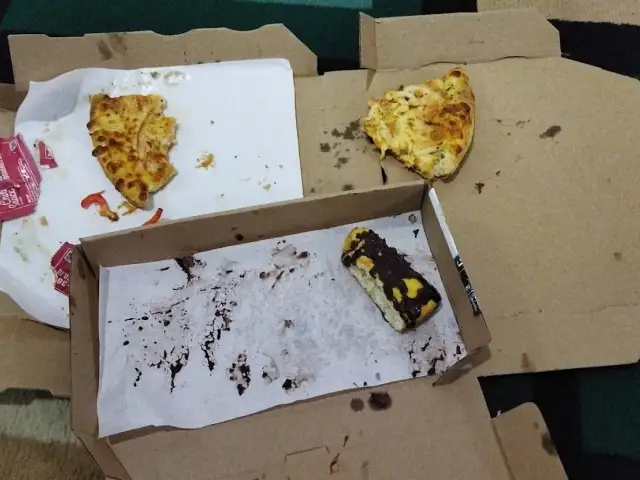 Gambar Makanan Domino's Pizza 9