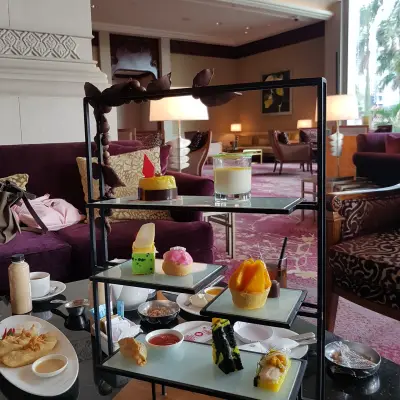 Lobby Lounge - Hotel Shangri-La Jakarta