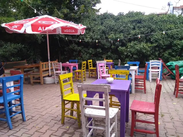 Gusto Antik Cafe'nin yemek ve ambiyans fotoğrafları 4