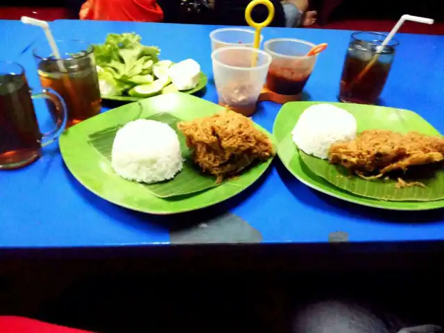 Gambar Makanan Bebek Kremes Bu Uju 19