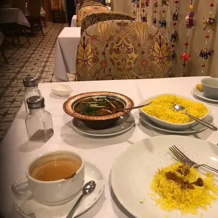 Taj-Mahal Indian Restaurant'nin yemek ve ambiyans fotoğrafları 7
