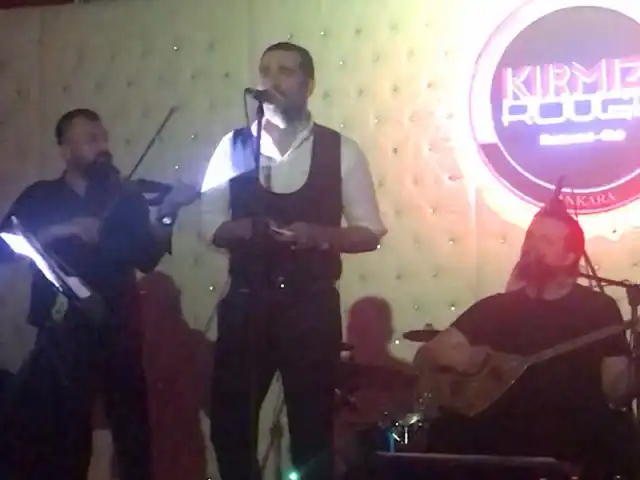 Kırmızı Rouge Restaurant'nin yemek ve ambiyans fotoğrafları 5